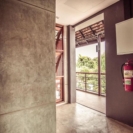 The Arak Bed Bar And Hostel Chiang Mai Quarto foto