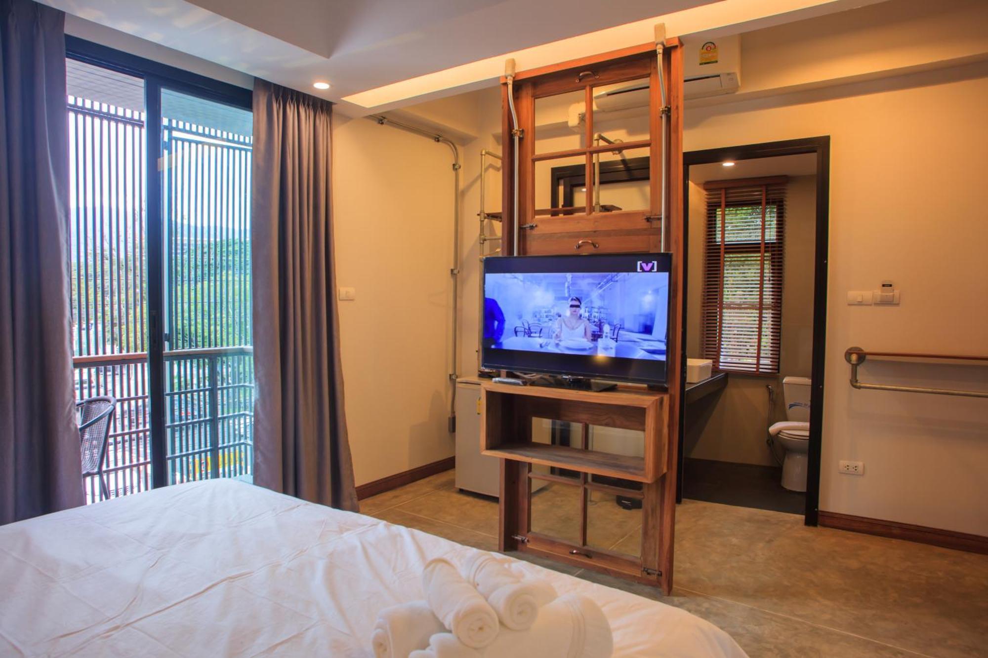 The Arak Bed Bar And Hostel Chiang Mai Quarto foto